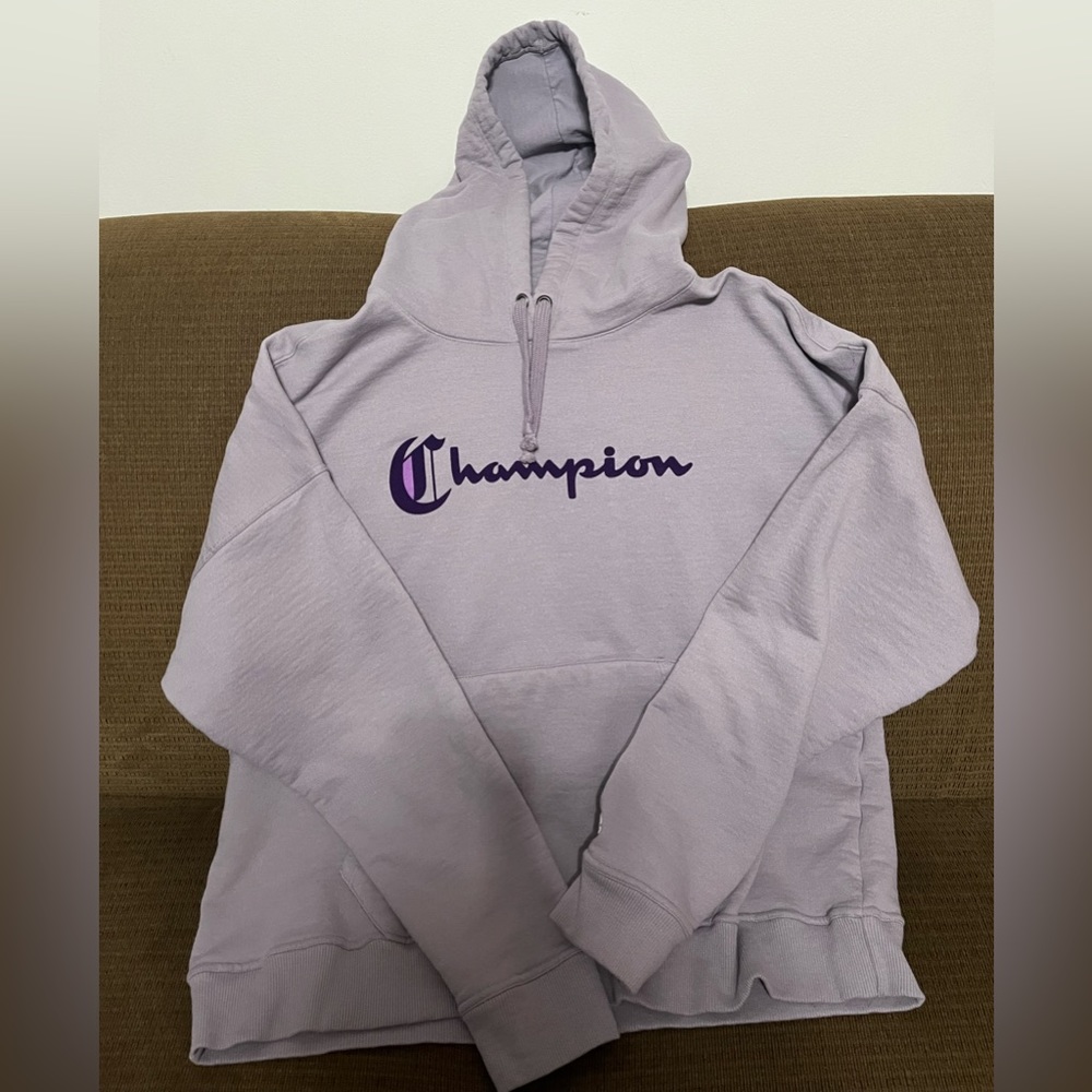 Women’s Champion hooded sweatshirt. XL. Good condition